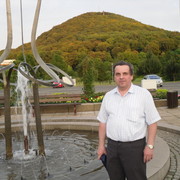 Alexander Utz on My World.